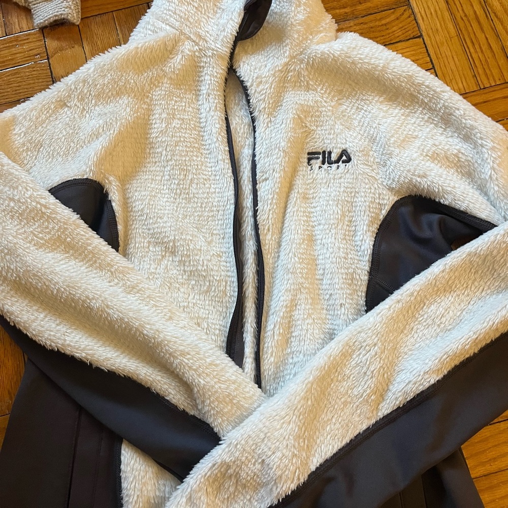 FILA sport white windbreaker/zipup